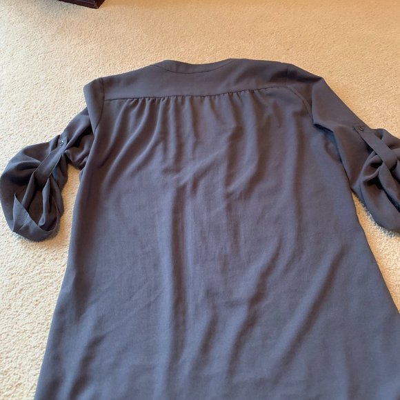 Gray blouse - Picture 2 of 5